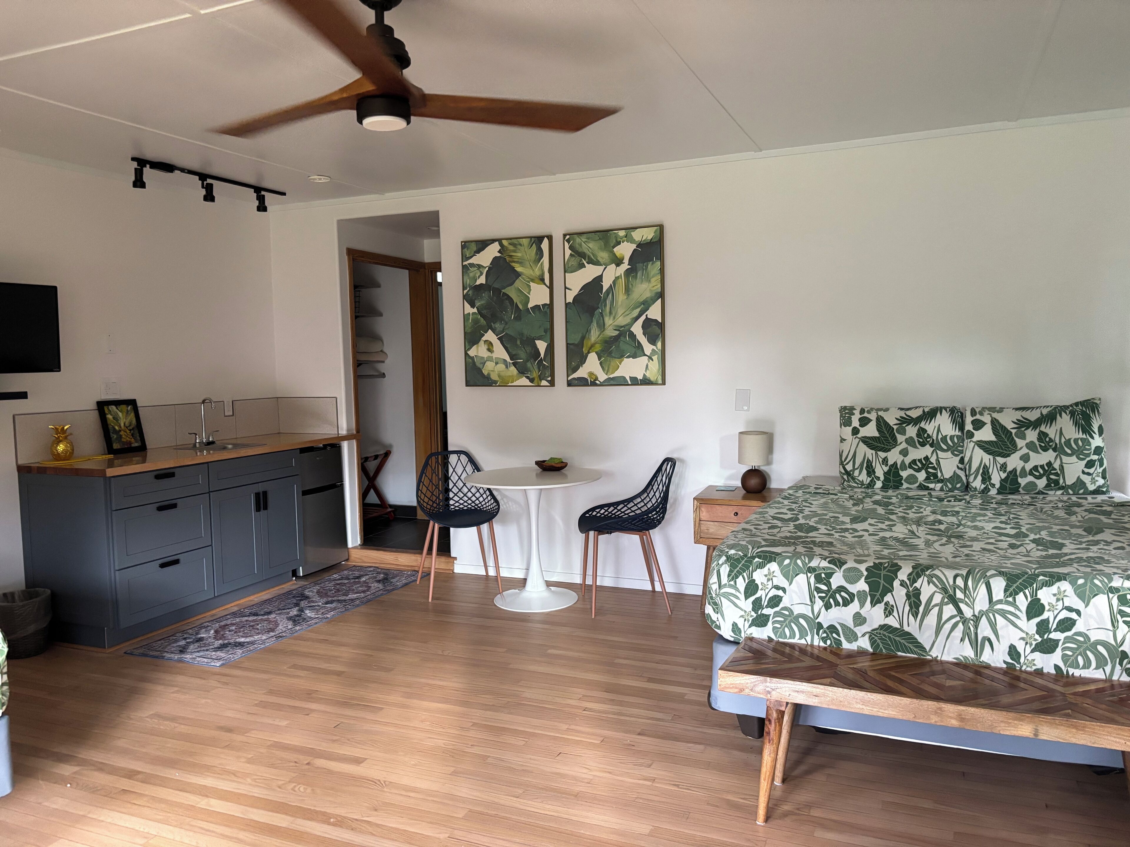 7 chambres, fer et planche à repasser, lit parapluie, Wi-Fi gratuit