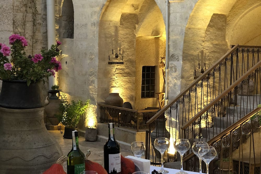 Nostalji Cave Suit Hotel