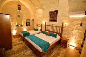 Deluxe-Dreibettzimmer, eigenes Bad