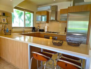 Villa, 4 Bedrooms | Private kitchen | Full-sized fridge, microwave, oven, stovetop - Villa Jalch Naj by PRP (Playa del Carmen)