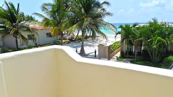 Villa, 4 habitaciones | Balcón