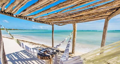 Villa Mar Azul by PRP