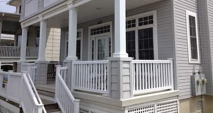 Summer 2026 is booking fast. 2 June and some Sept weeks + the fall remain