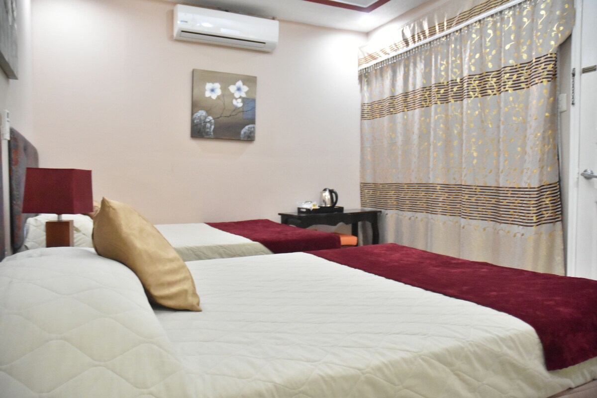 Deluxe Double Room, 2 Double Beds, Non Smoking | Free cots/infant beds, free WiFi, bed sheets