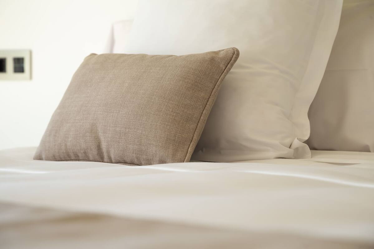 In-room safe, iron/ironing board (on request), WiFi (free), bed sheets