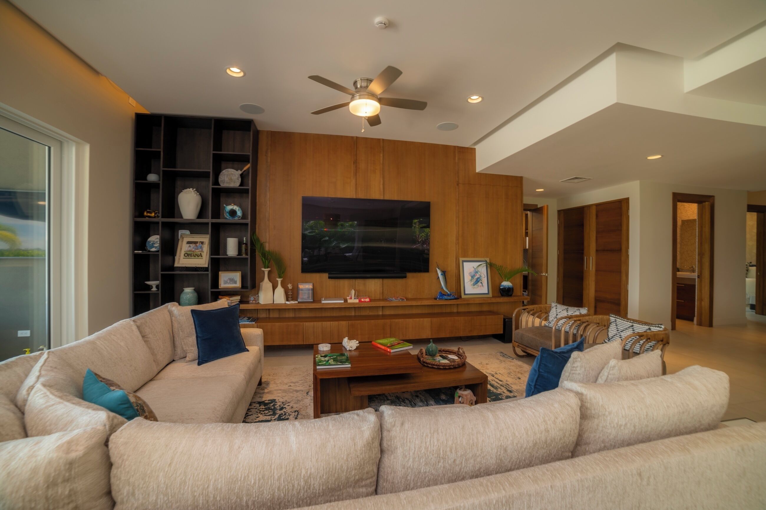 House, 5 Bedrooms, Sea View (Ohana) | Living area