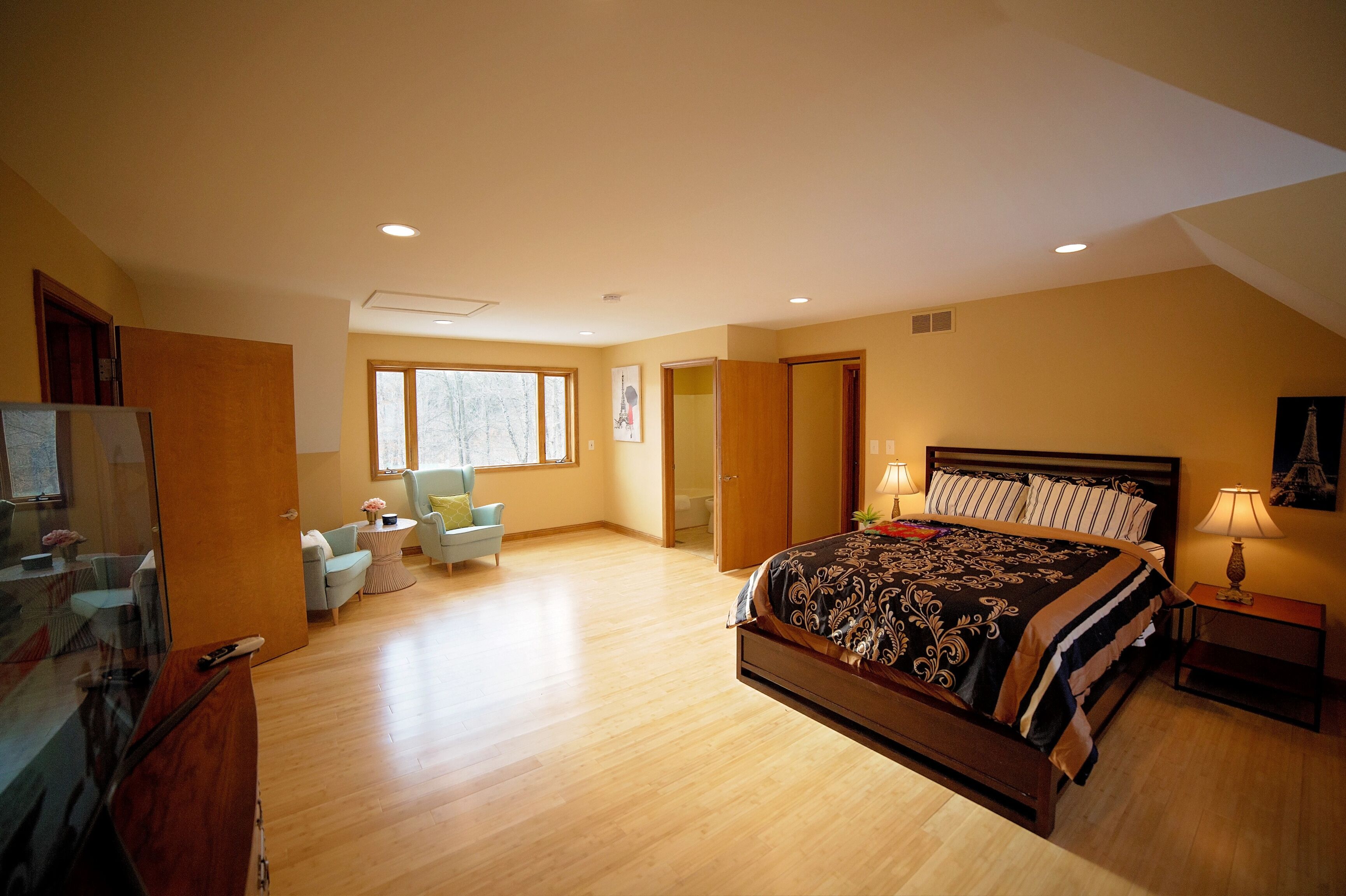 9 Schlafzimmer, Bügeleisen/Bügelbrett, WLAN, Bettwäsche