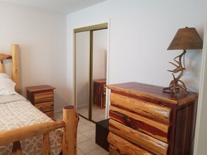 2 habitaciones, tabla de planchar con plancha y wifi gratis 