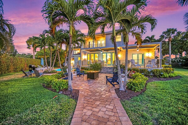Terrace/patio - The Sun Dial | Waterfront Home on Siesta Key w/ Private Pool & Large Backyard, Close to Beach! (Siesta Key)