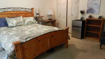 1 slaapkamer, een bureau, gratis wifi, beddengoed