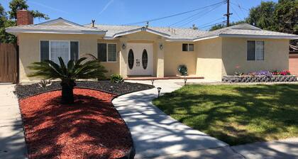 Nice and comfort 3/2 house 10 minutes to Disneyland or Knotts