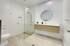 Bathtub