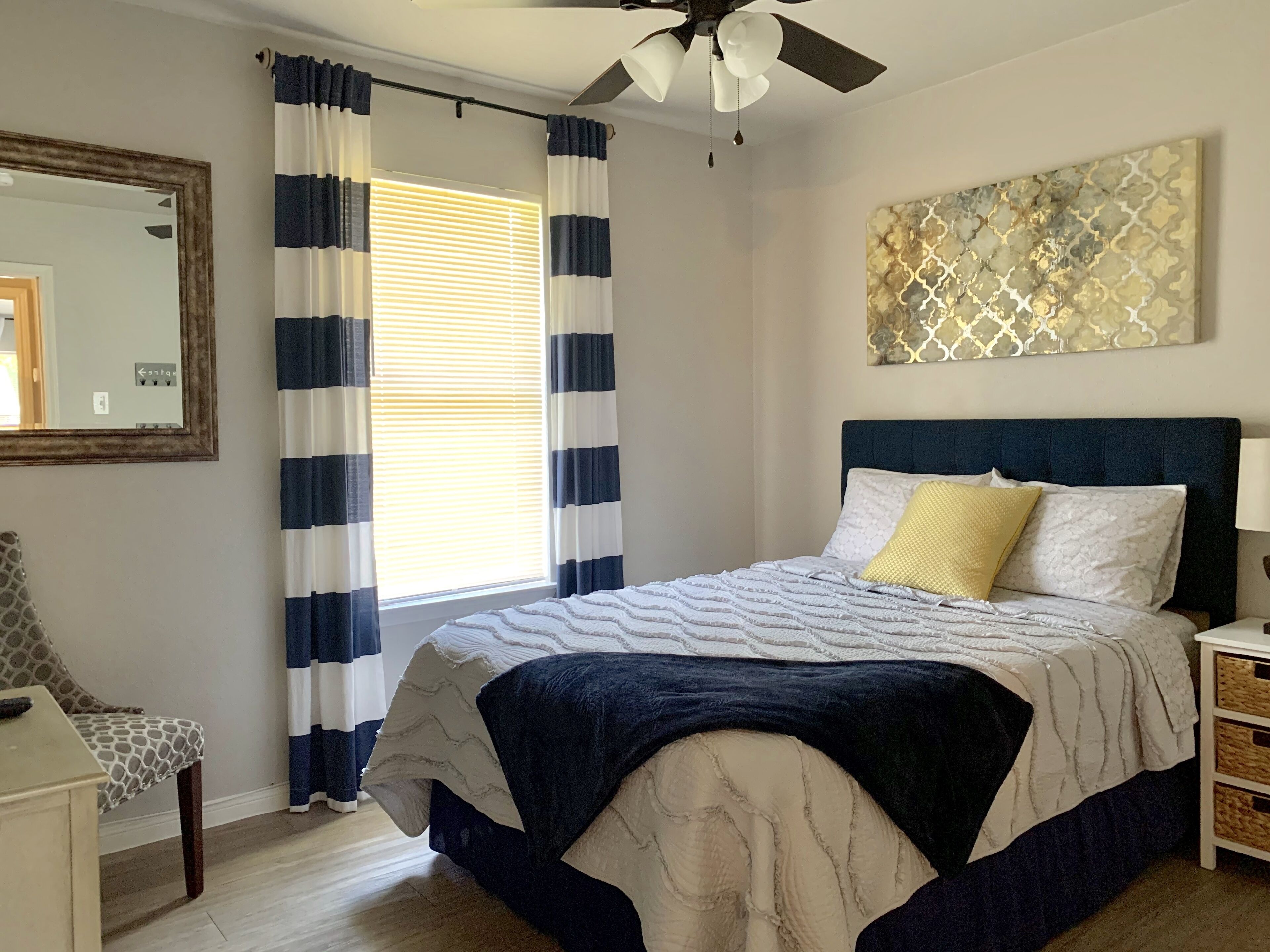 3 chambres, fer et planche à repasser, lit parapluie, Wi-Fi gratuit