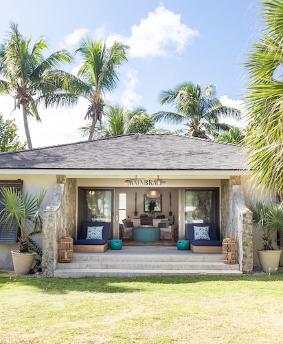 Mainbrace. A Three Bedroom, Two Bath Home Just Steps From The Beach!