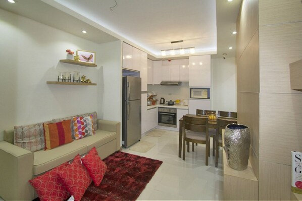 Executive Condo, 2 Bedrooms, Pool View, Executive Level | View from room