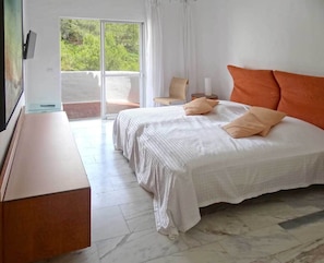2 Schlafzimmer, Bügeleisen/Bügelbrett, kostenloses WLAN, Bettwäsche