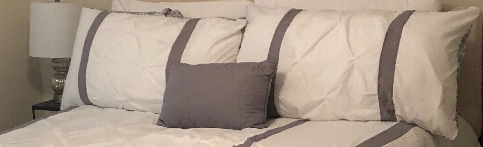 3 makuuhuonetta, työpöytä, silitysrauta/-lauta, ilmainen Wi-Fi