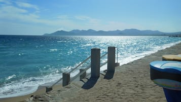 Playa en los alrededores