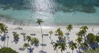 New "CUSTOM" renovation. Beachfront and restaurants just steps away.