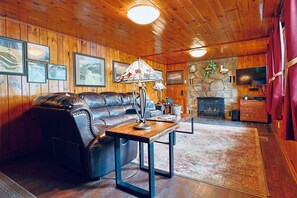 Smart TV, fireplace, video games, Netflix