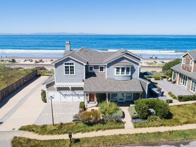 Beach front Sea Loft in Santa Barbara.  Weekly discounts.  Best beach sunsets!