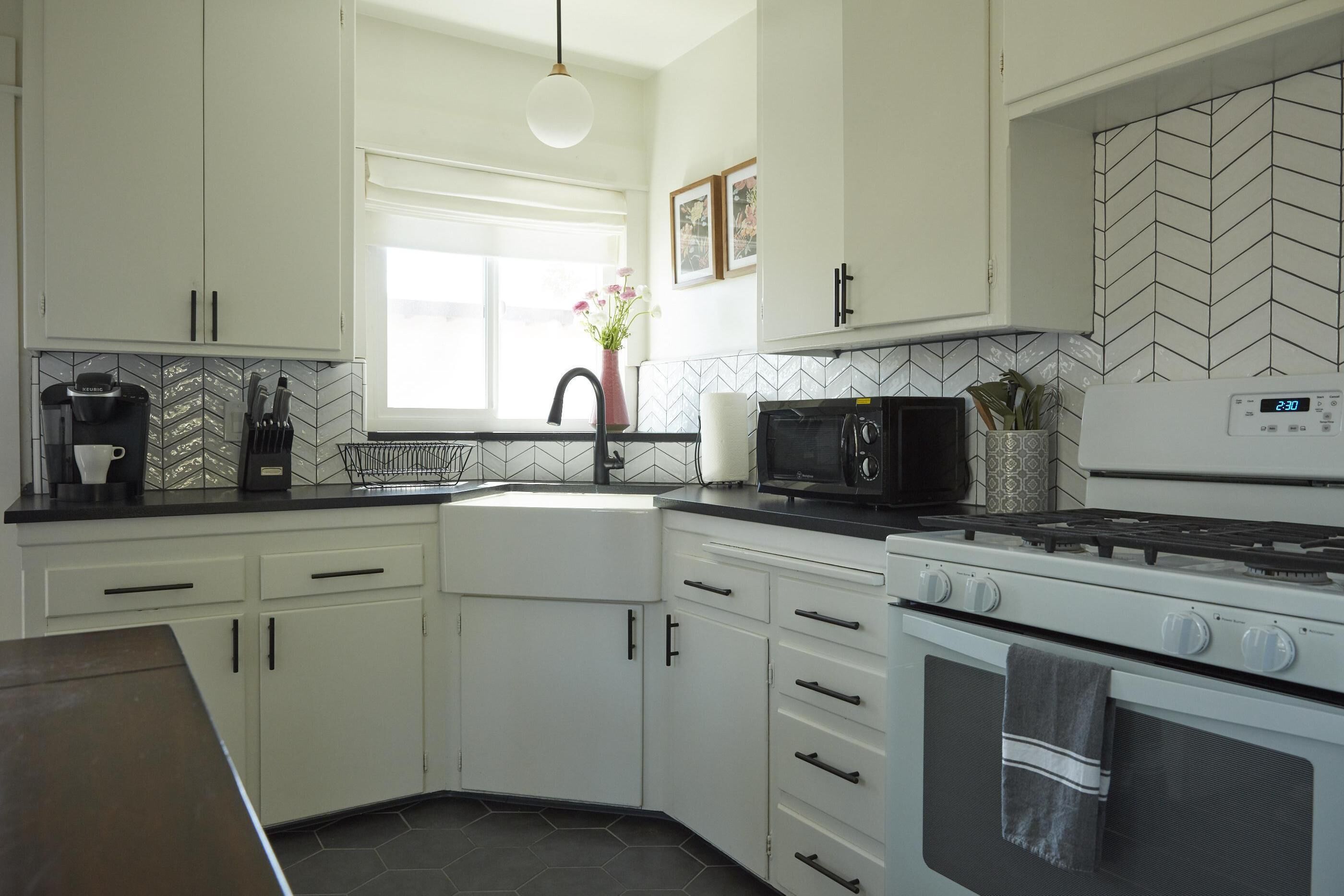 East LA Bungalow, Great for Families and Couples