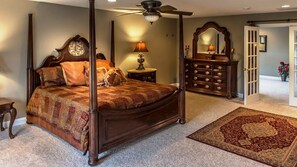 11 habitaciones, escritorio y tabla de planchar con plancha 