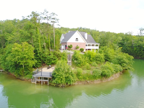 Smoky Mountain Lakehouse (30 personnes) À quelques minutes de la forge de Pigeon, Gatlinburg