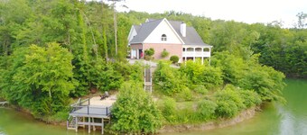 Smoky Mountain Lakehouse（30人）ピジョンフォージ、ガトリンバーグからわずか数分