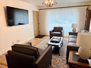 Smart TV, books, offices