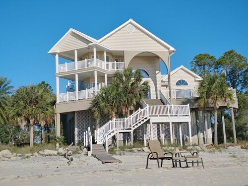 Beachfront, kid friendly seas, seclusion, nature