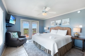 3 makuuhuonetta, silitysrauta/-lauta, ilmainen Wi-Fi, vuodevaatteet