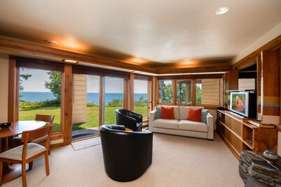 One bedroom condo with panoramic views of Lake Superior.