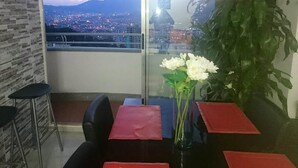 Living area - San Diego Campestre (Medellín)