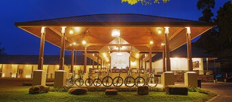 Simpson's Forest Hotel