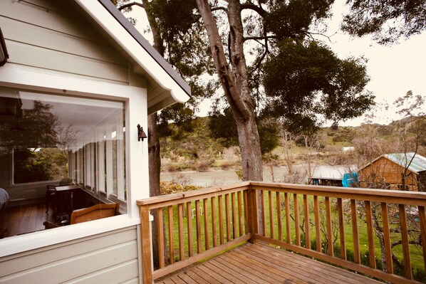 Superior Double or Twin Room, Kitchenette, River View | Balcony - The Signal Box (Whanganui)