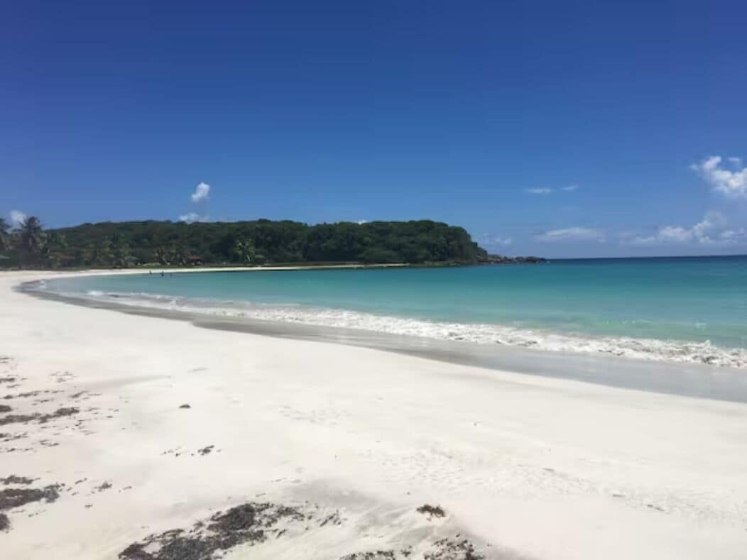 沙滩椅、沙滩毛巾