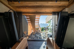Sauna, bain Ă remous, hammam, soins corporels