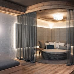 Sauna, hot tub, steam room, body treatments, hot stone massages