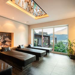 Sauna, hot tub, steam room, body treatments, hot stone massages