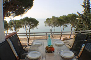 Outdoor dining - Agi Marina 6 Apartamento for rent in Roses Girona. (Roses)