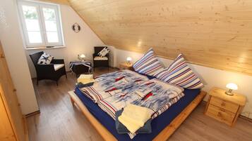 3 Schlafzimmer, Reisekinderbett, WLAN, Bettwäsche
