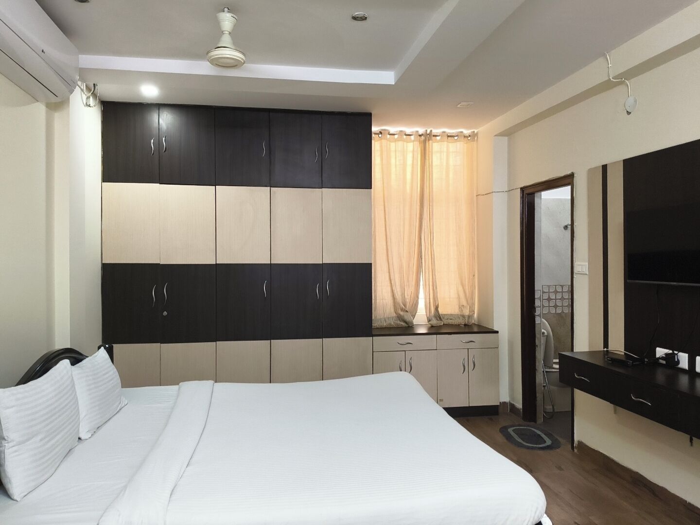 Foto - Hitech Shilparamam Guest House