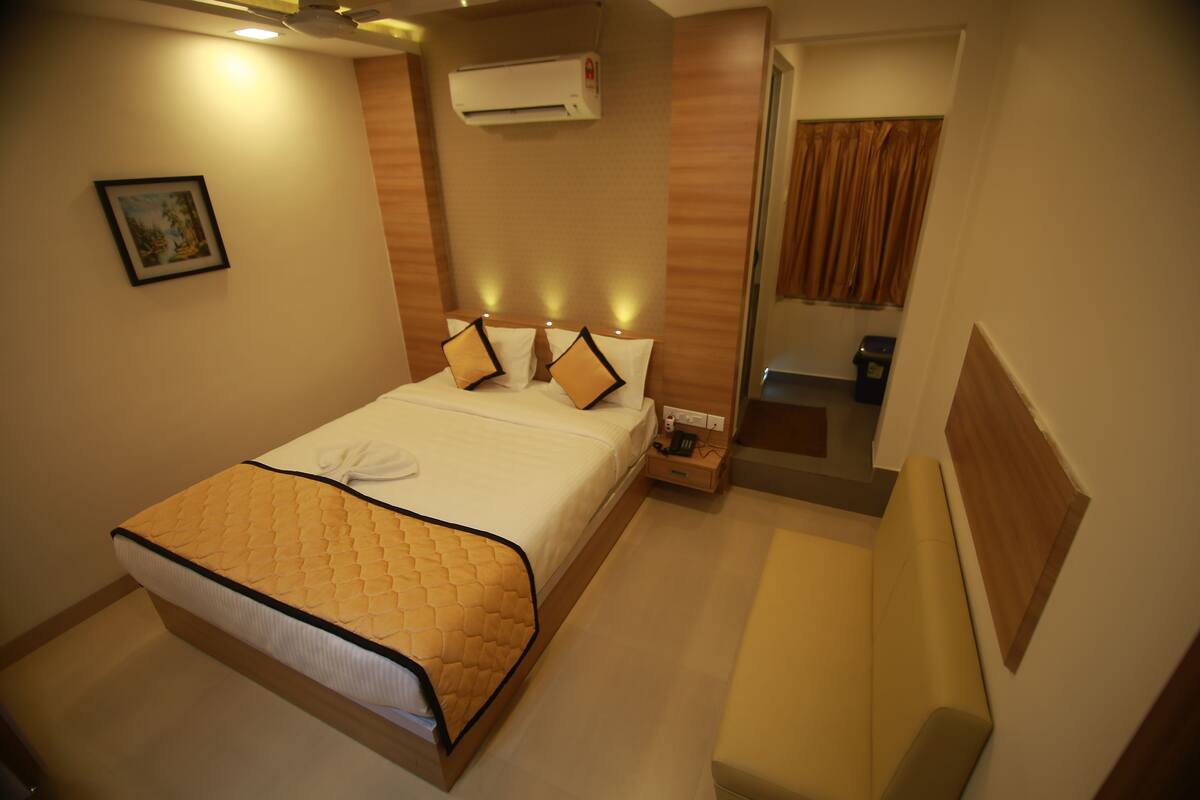 In-room safe, desk, blackout curtains, soundproofing