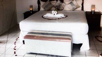 5 bedrooms, iron/ironing board, WiFi