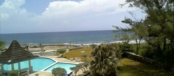 Sea View 5 Bedrooms 5 Bath