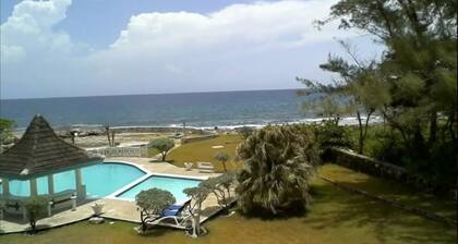 Sea View 5 Bedrooms 5 Bath