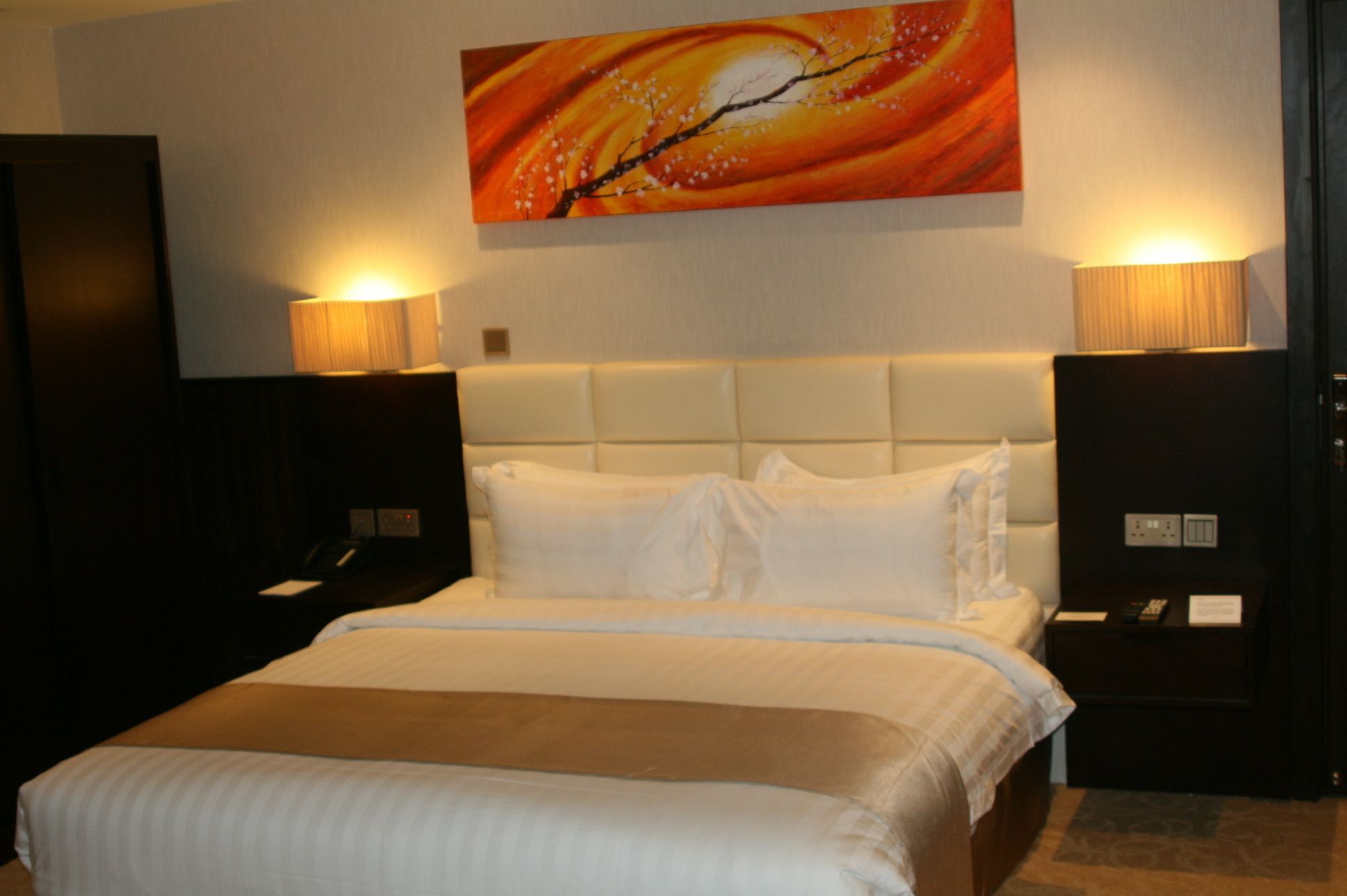 standard double or twin room, 1 large single bed | 1 bedroom, minibar, in-room safe, individually decorated