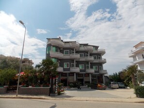 บริเวณภายนอก