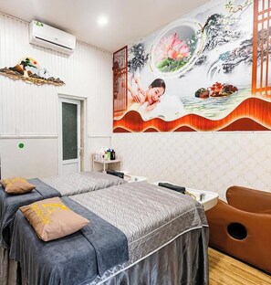 Couples treatment rooms, sauna, steam room, body treatments - Q Song Chi Con Dao Hotel (Ho Chi Minh City)